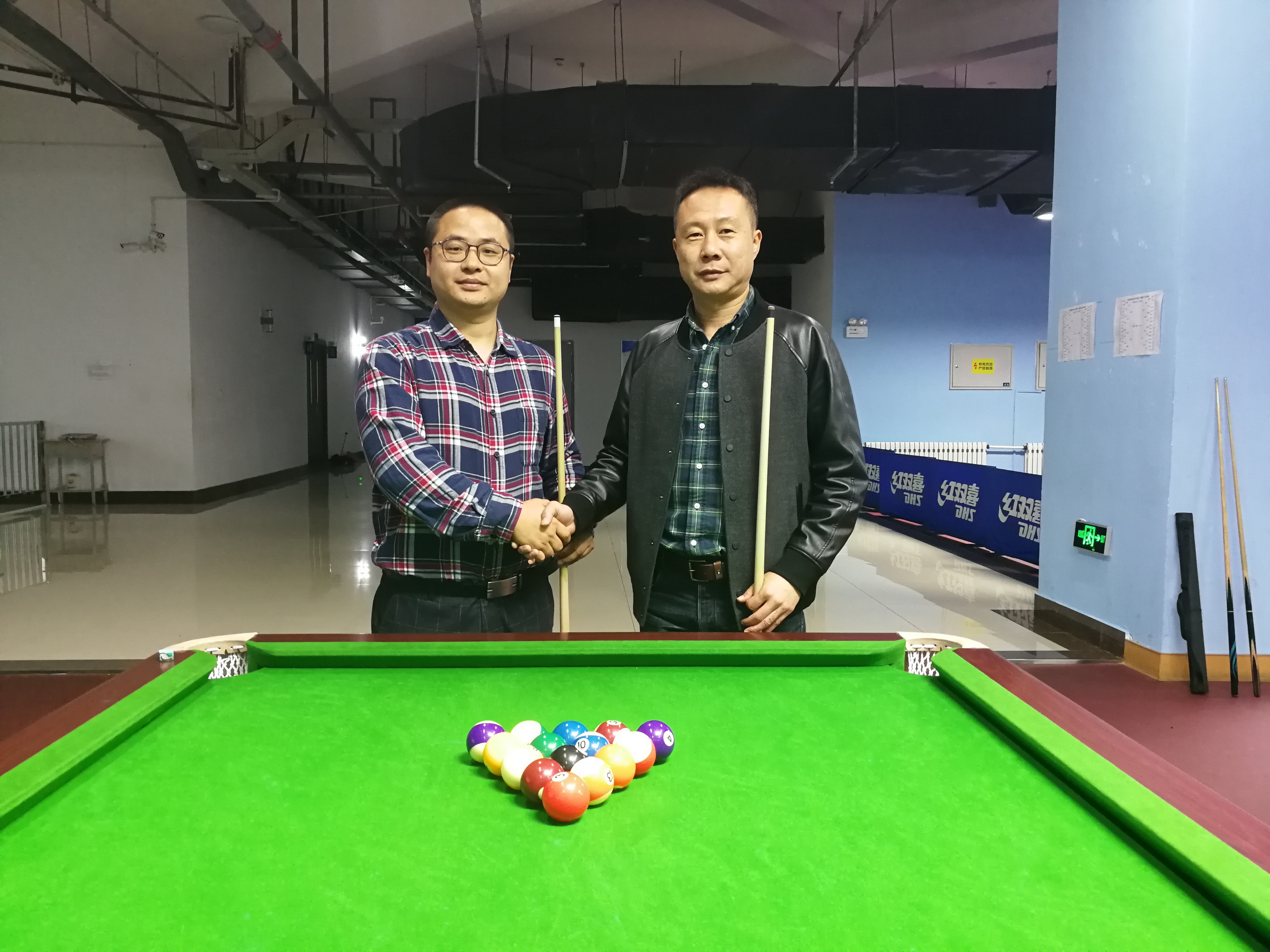 冠军:李东君 亚军:张举