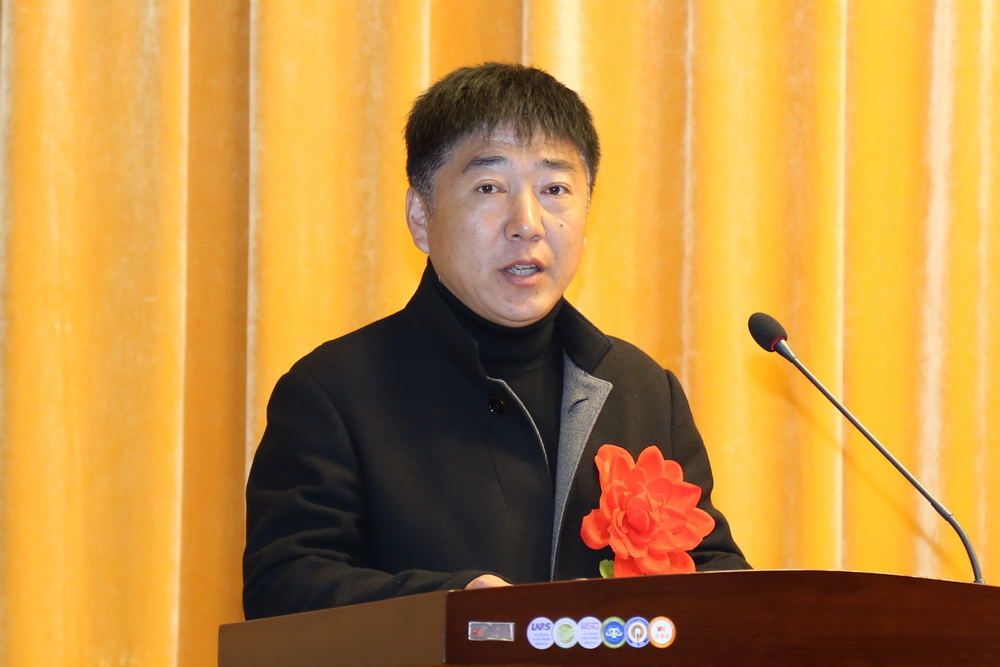 沈阳铁路局吉林工务段副主任赵东升发言